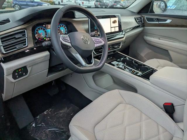 2026 Volkswagen Atlas SE with Technology