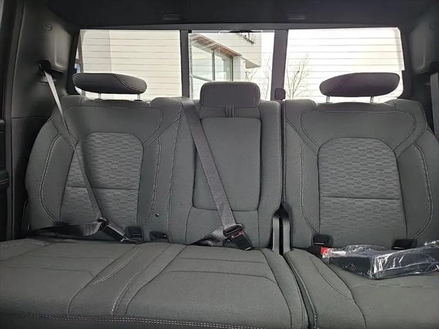 2026 Ram 1500 Big Horn Crew Cab 4x4 5'7" Box