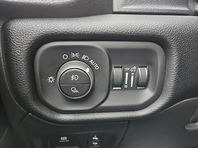 2026 Ram 1500 Big Horn Crew Cab 4x4 5'7" Box