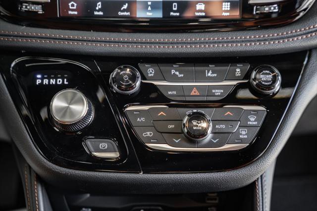 2026 Chrysler Pacifica Pinnacle