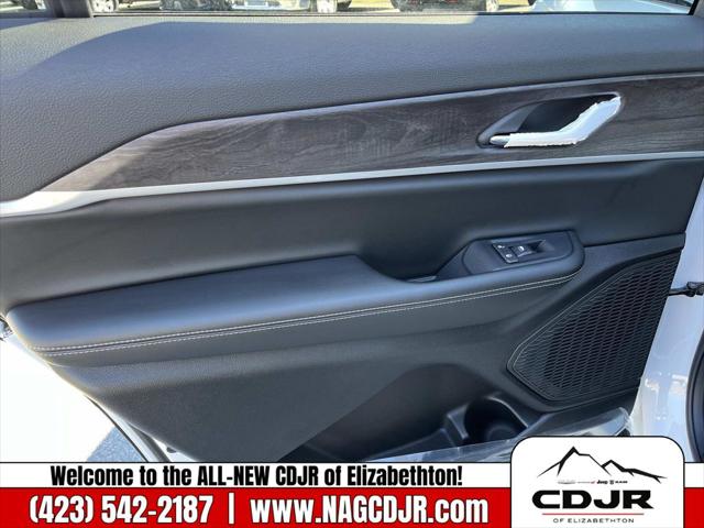 2025 Jeep Grand Cherokee L Limited 4x4
