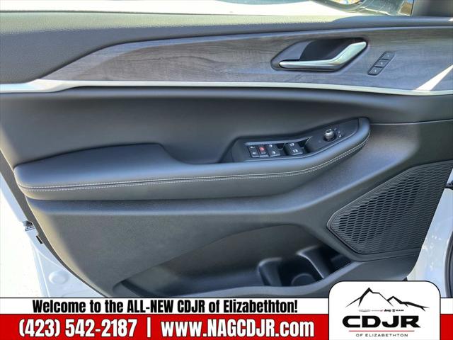 2025 Jeep Grand Cherokee L Limited 4x4