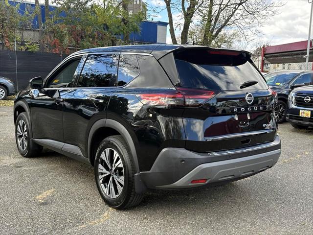 2021 Nissan Rogue SV Intelligent AWD [4]