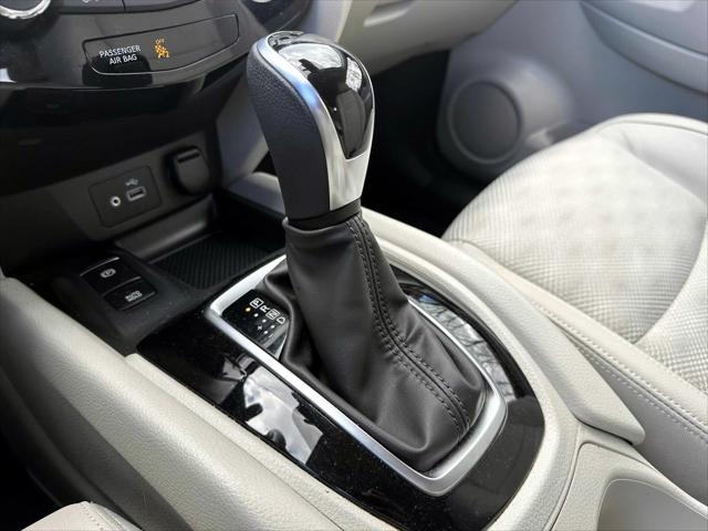 2022 Nissan Rogue Sport SV [23]