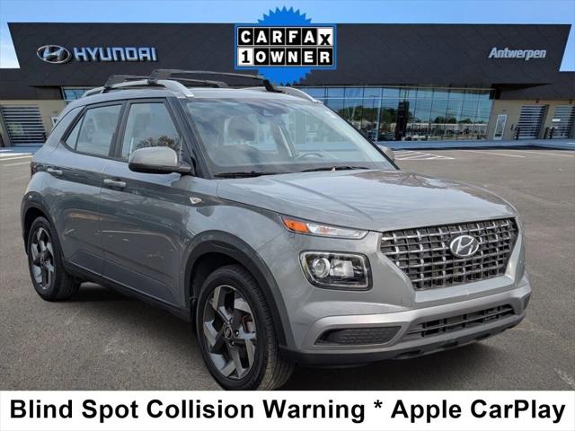 2022 Hyundai Venue SEL 2022 Hyundai Venue SEL