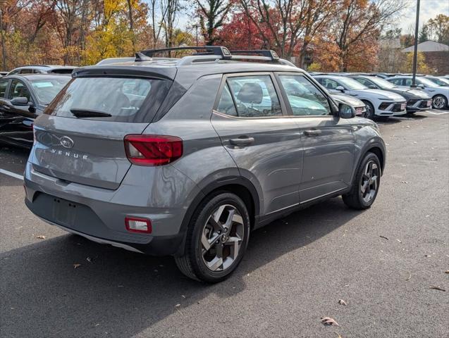 2022 Hyundai Venue SEL 2022 Hyundai Venue SEL