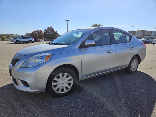 2014 Nissan Versa 1.6 SV 2014 Nissan Versa 1.6 SV