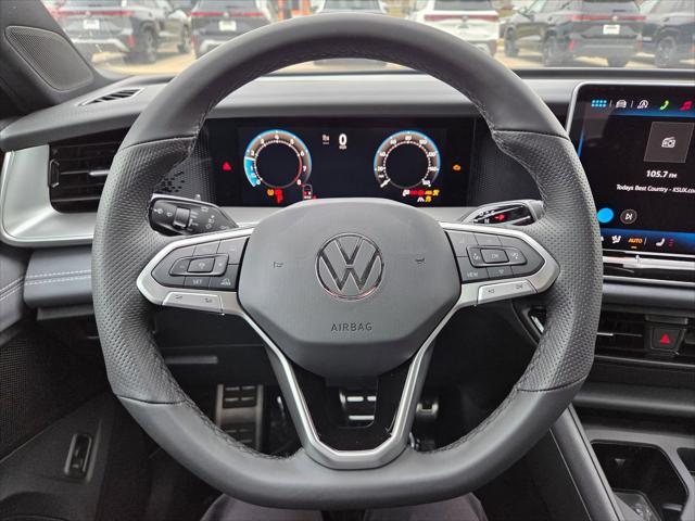 2026 Volkswagen Tiguan SE R-Line Black