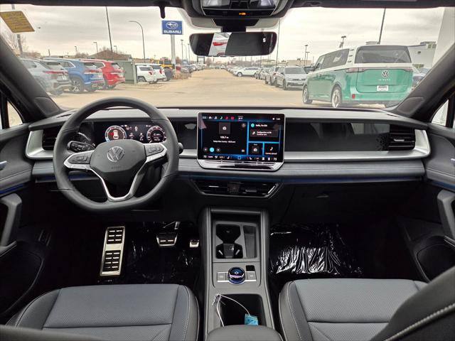 2026 Volkswagen Tiguan SE R-Line Black