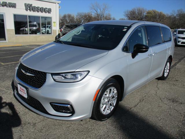 2024 Chrysler Pacifica Touring L 2024 Chrysler Pacifica Touring L