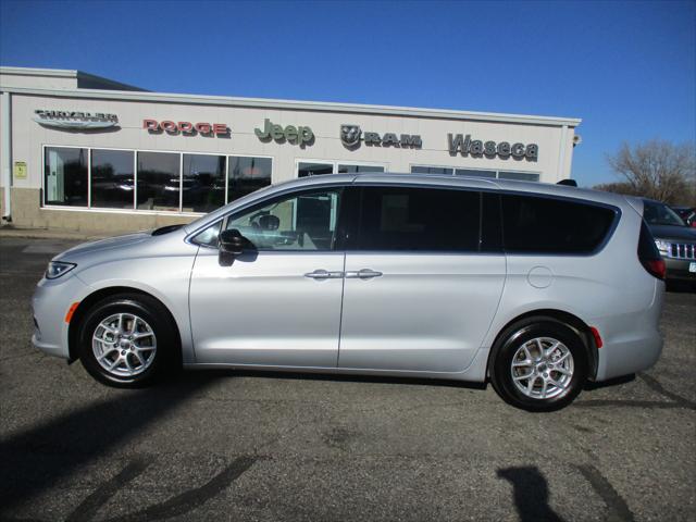 2024 Chrysler Pacifica Touring L 2024 Chrysler Pacifica Touring L