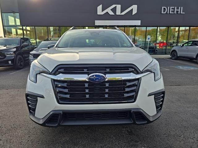 2023 Subaru Ascent Base 8-Passenger 2023 Subaru Ascent Base 8-Passenger