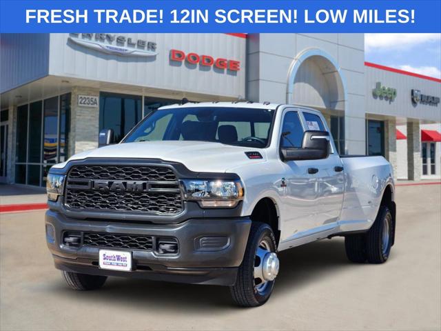2024 RAM 3500 Tradesman Crew Cab 4x4 8 Box