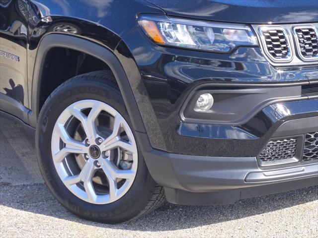 2025 Jeep Compass Latitude 4x4 2025 Jeep Compass Latitude 4x4