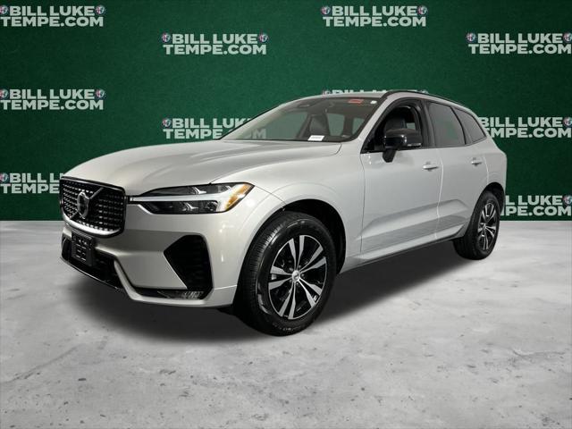 2024 Volvo XC60 B5 Core Dark Theme