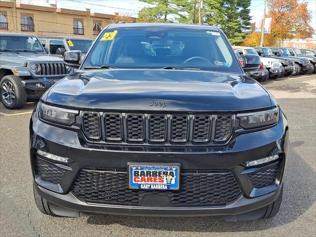 2023 Jeep Grand Cherokee Limited 4x4 2023 Jeep Grand Cherokee Limited 4x4