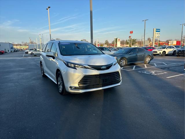 2024 Toyota Sienna XLE