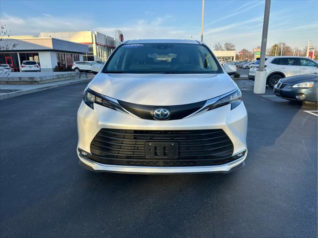 2024 Toyota Sienna XLE