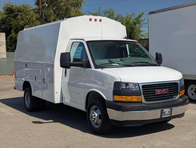 2025 GMC Savana Cutaway Work Van