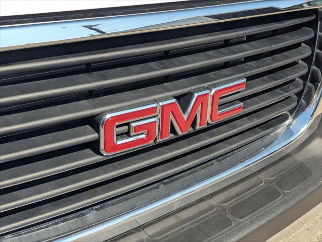 2025 GMC Savana Cutaway Work Van