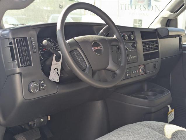 2025 GMC Savana Cutaway Work Van