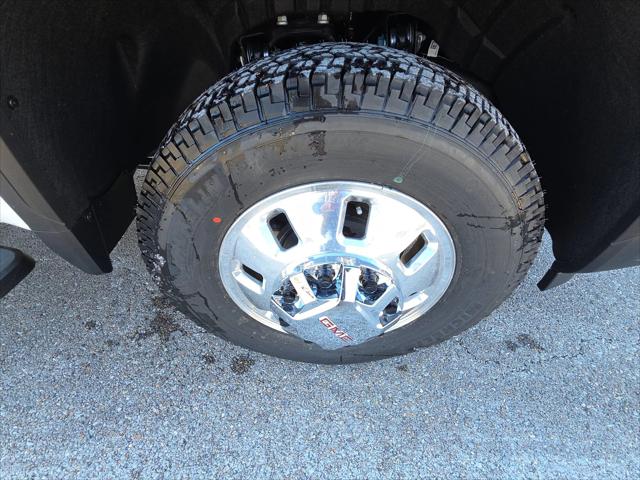 2026 GMC Sierra 3500HD Crew Cab, Long Bed, SLT Dual Rear Wheel, 4WD