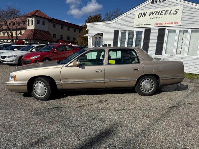 1998 Cadillac DeVille Standard