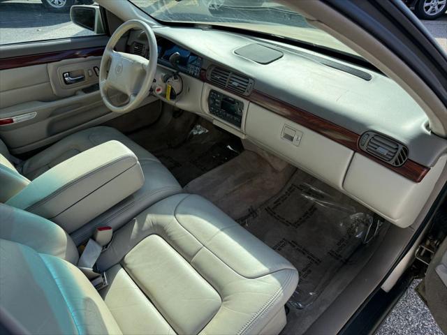 1998 Cadillac DeVille Standard