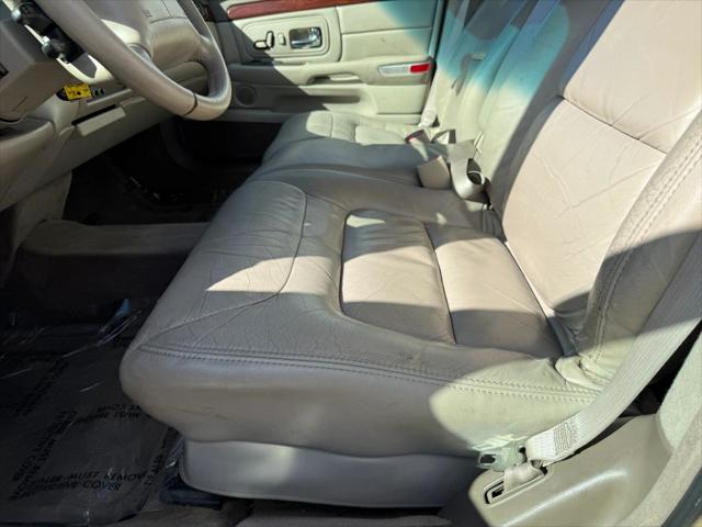 1998 Cadillac DeVille Standard