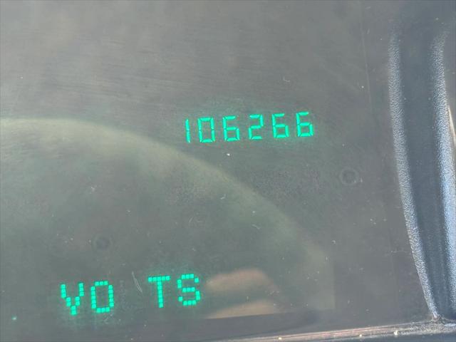 1998 Cadillac DeVille Standard
