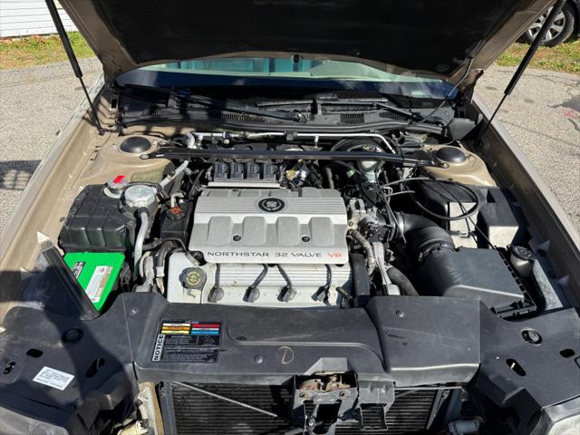 1998 Cadillac DeVille Standard