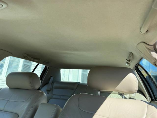 1998 Cadillac DeVille Standard