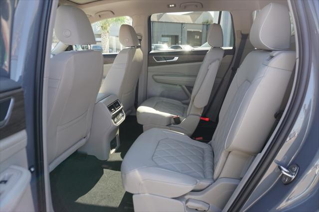 2026 Volkswagen Atlas 2.0T SEL Premium R-Line
