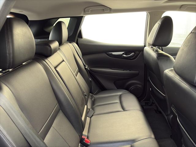 2021 Nissan Rogue Sport SL FWD Xtronic CVT