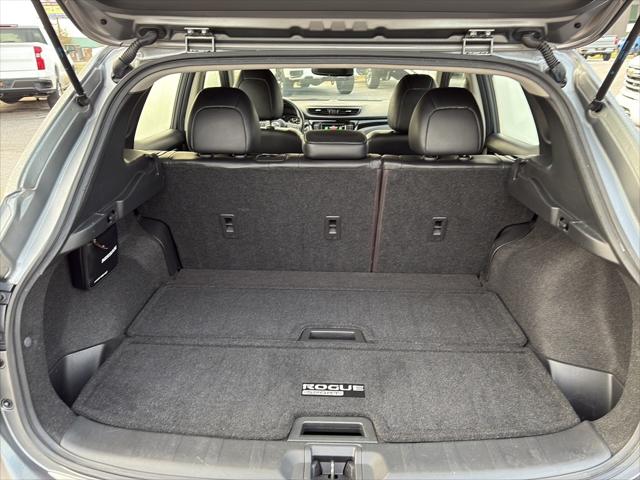 2021 Nissan Rogue Sport SL FWD Xtronic CVT