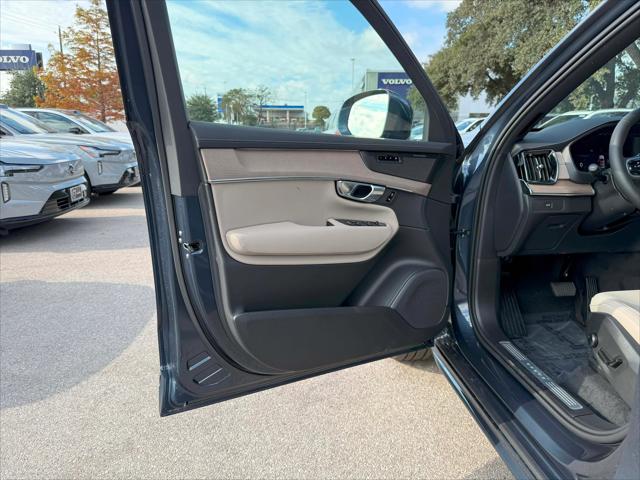 2026 Volvo XC90 Plus, B6 AWD Gas (mild hybrid), Gasoline, Bright, 7 Seats