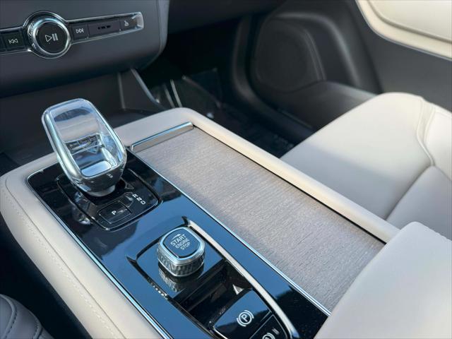 2026 Volvo XC90 Plus, B6 AWD Gas (mild hybrid), Gasoline, Bright, 7 Seats