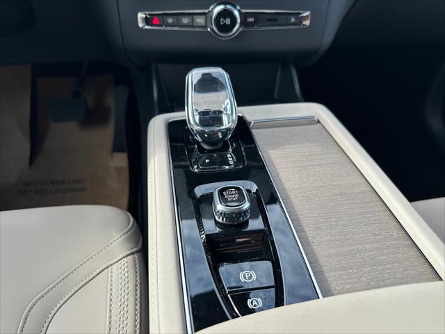 2026 Volvo XC90 Plus, B6 AWD Gas (mild hybrid), Gasoline, Bright, 7 Seats
