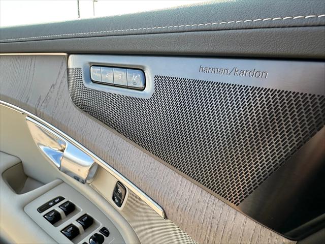 2026 Volvo XC90 B6 Ultra 7-Seater