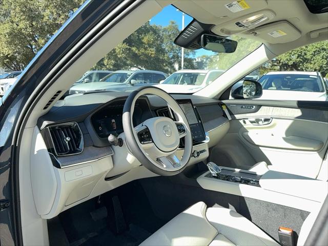 2026 Volvo XC90 Ultra, B6 AWD Gas (mild hybrid), Gasoline, Bright, 7 Seats
