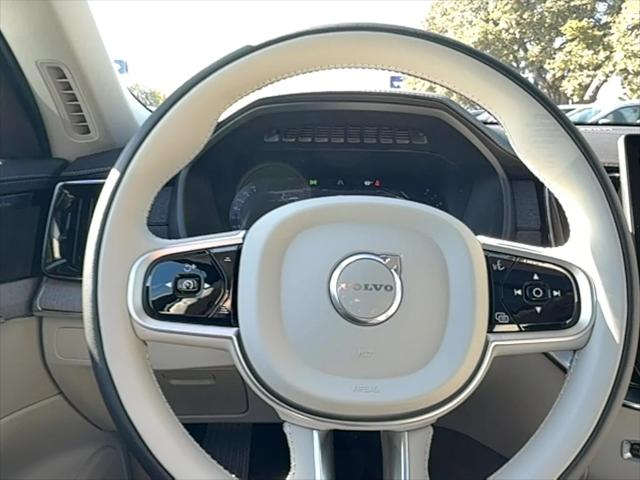 2026 Volvo XC90 Ultra, B6 AWD Gas (mild hybrid), Gasoline, Bright, 7 Seats