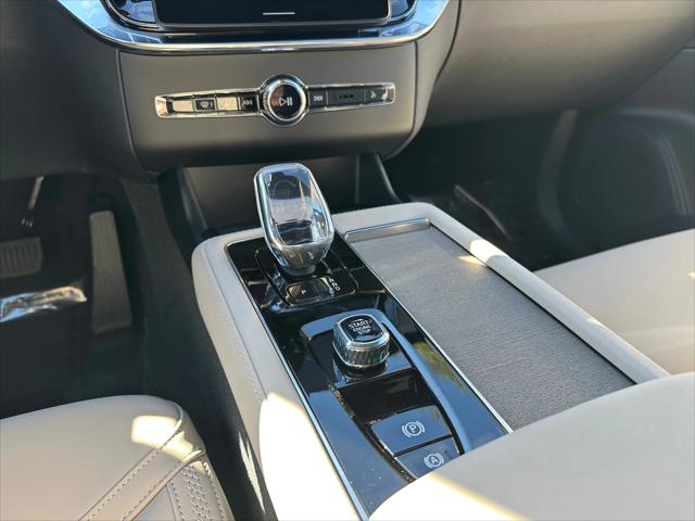 2026 Volvo XC90 Plus, B6 AWD Gas (mild hybrid), Gasoline, Bright, 7 Seats