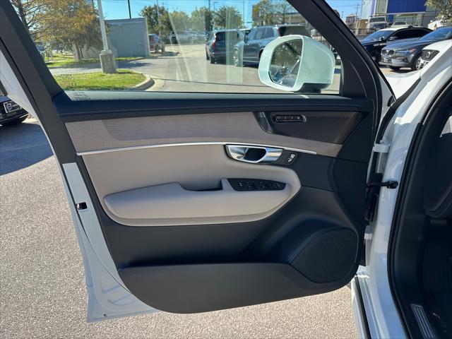 2026 Volvo XC90 Plus, B6 AWD Gas (mild hybrid), Gasoline, Bright, 7 Seats
