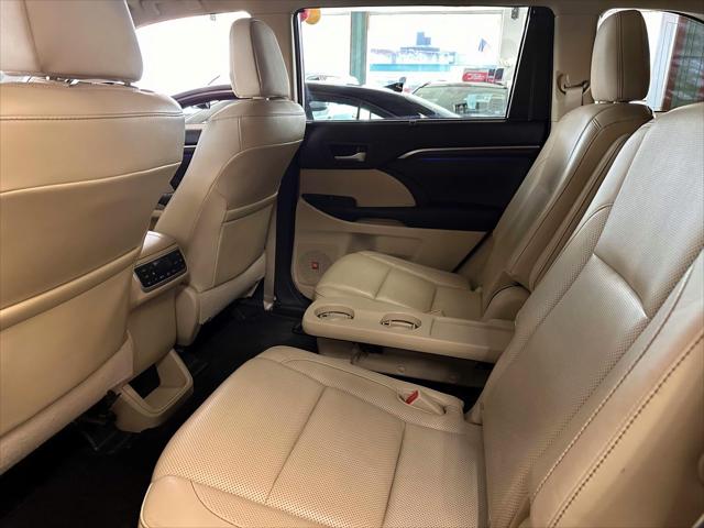 2016 Toyota Highlander Limited V6 [14]