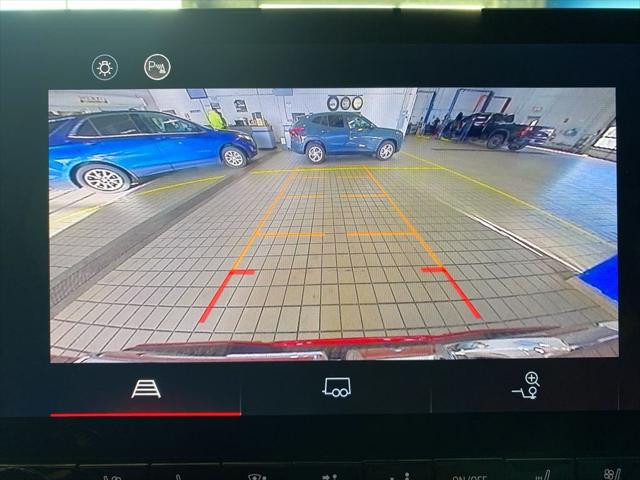 2023 GMC Canyon 4WD Crew Cab Short Box AT4 2023 GMC Canyon 4WD Crew Cab Short Box AT4