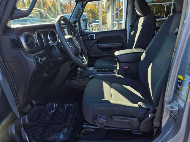 2021 Jeep Gladiator Sport 4x4 2021 Jeep Gladiator Sport 4x4