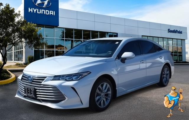 2022 Toyota Avalon XLE Hybrid 2022 Toyota Avalon XLE Hybrid