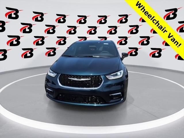 2025 Chrysler Pacifica Select 2025 Chrysler Pacifica Select