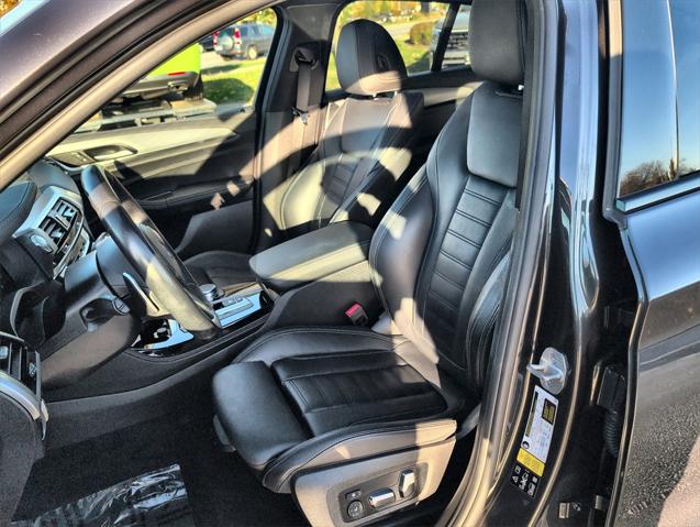 2021 BMW X4 M40i 2021 BMW X4 M40i