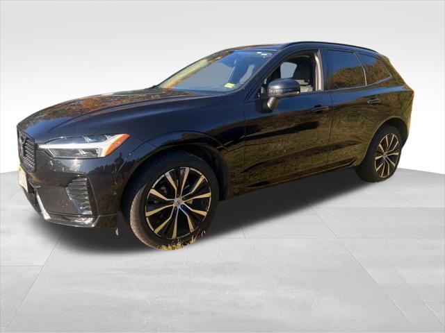 2024 Volvo XC60 B5 Plus Dark Theme 2024 Volvo XC60 B5 Plus Dark Theme